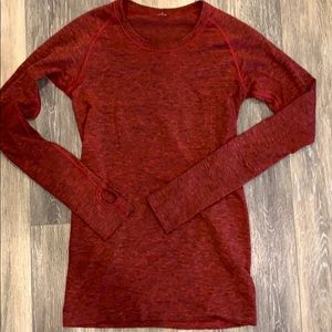 Lululemon long sleeve shirt.